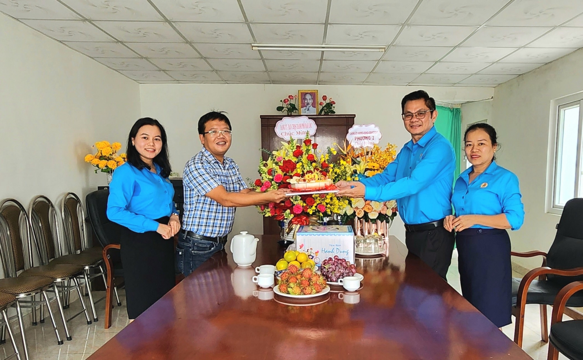 Liên đoàn Lao động TP Bảo Lộc chúc mừng Báo Lâm Đồng, Văn phòng Thường trú tại TP Bảo Lộc