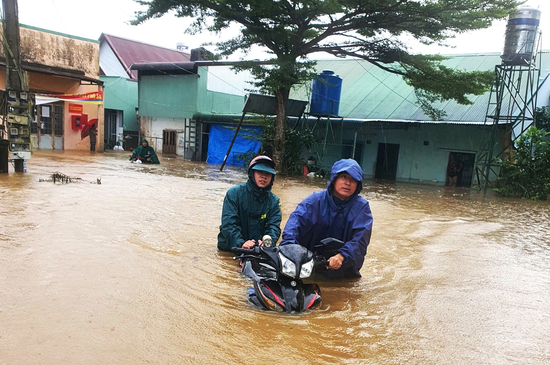 LLVT TP Bảo Lộc luôn chủ động thực hiện tốt nhiệm vụ phòng chống thiên tai, cứu hộ, cứu nạn vì sự an toàn tính mạng, tài sản của Nhân dân