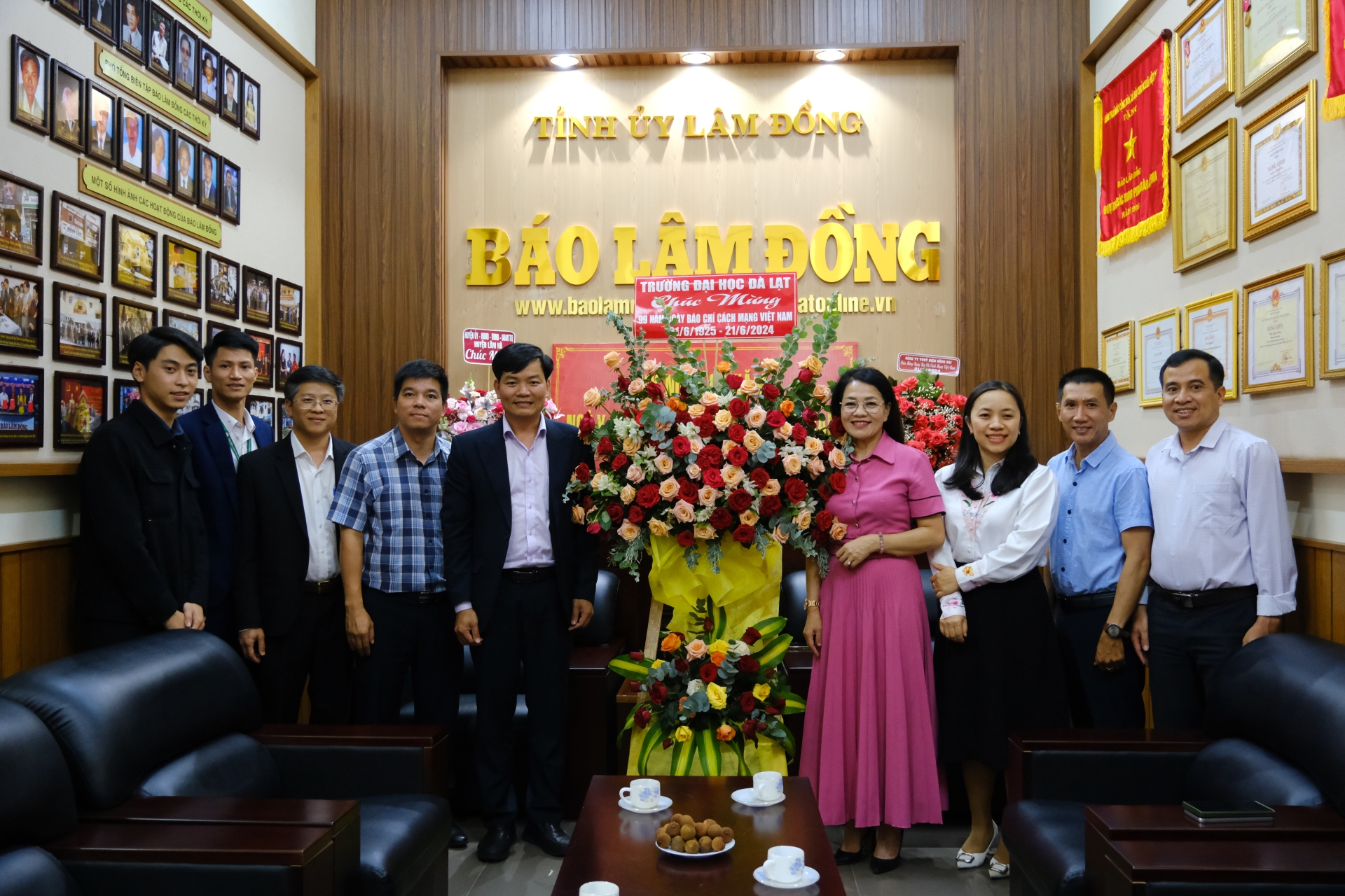 Trường Đại học Đà Lạt chúc mừng Báo Lâm Đồng