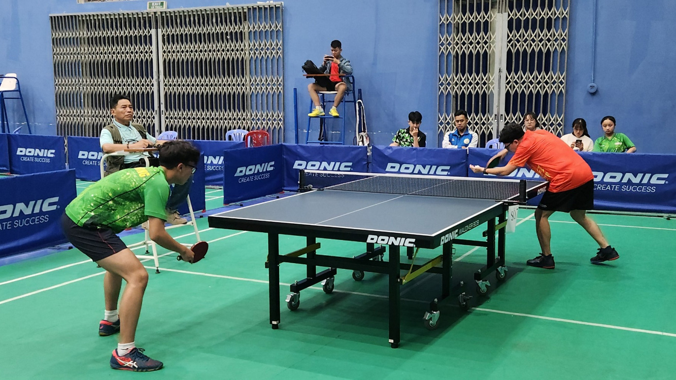Trên 300 tay vợt tranh tài tại Giải Bóng bàn đồng đội và trường học TP Đà Lạt mở rộng lần 1