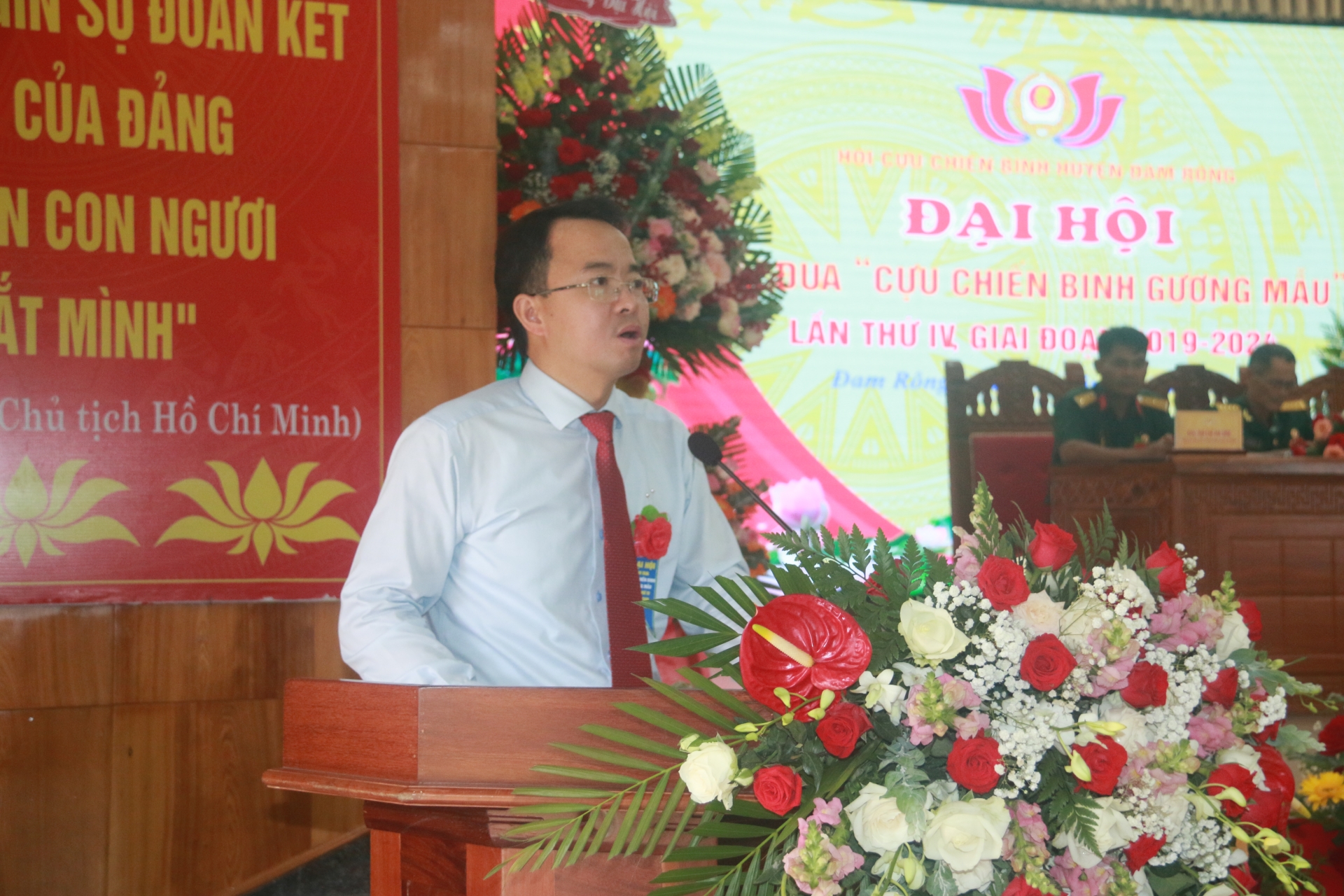 Đồng chí Nguyễn Văn Lộc – Bí thư Huyện ủy, Chủ tịch HĐND huyện phát biểu chỉ đạo Đại hội