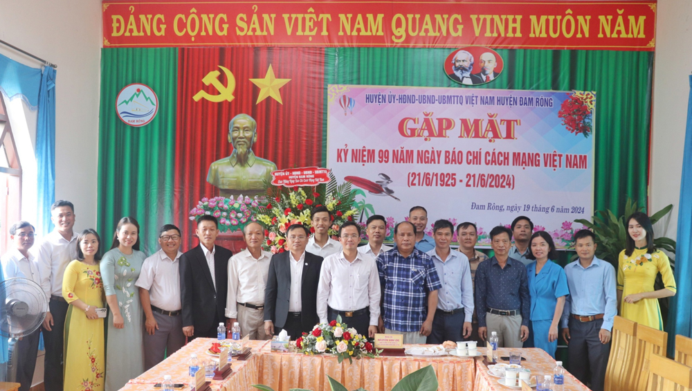 Đam Rông gặp mặt kỷ niệm 99 năm Ngày Báo chí Cách mạng Việt Nam