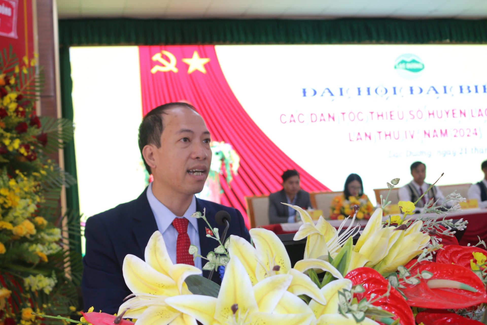 Bí thư Huyện ủy, Chủ tịch HĐND huyện Lạc Dương phát biểu chỉ đạo tại Đại hội