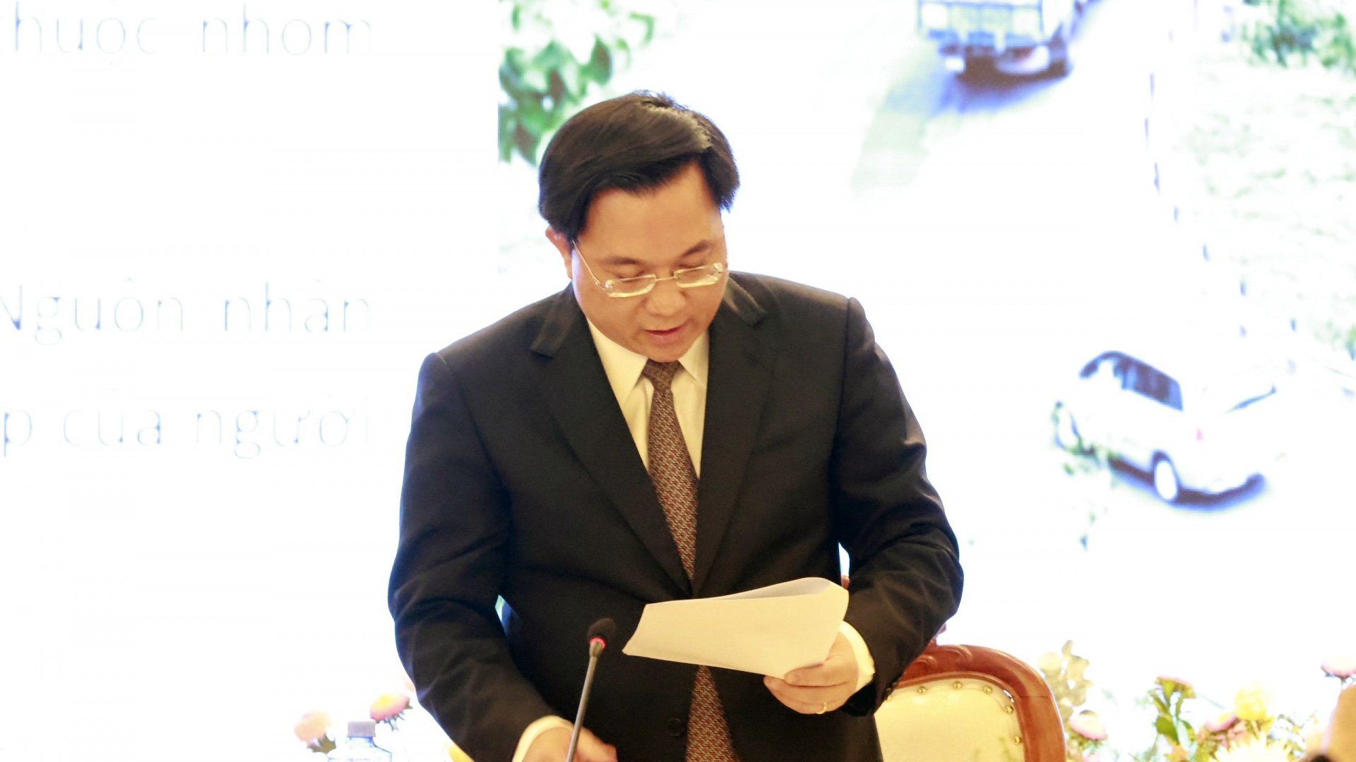 Thứ trưởng Bộ Kế hoạch và Đầu tư Trần Duy Đông công bố Quyết định Quy hoạch vùng Tây Nguyên