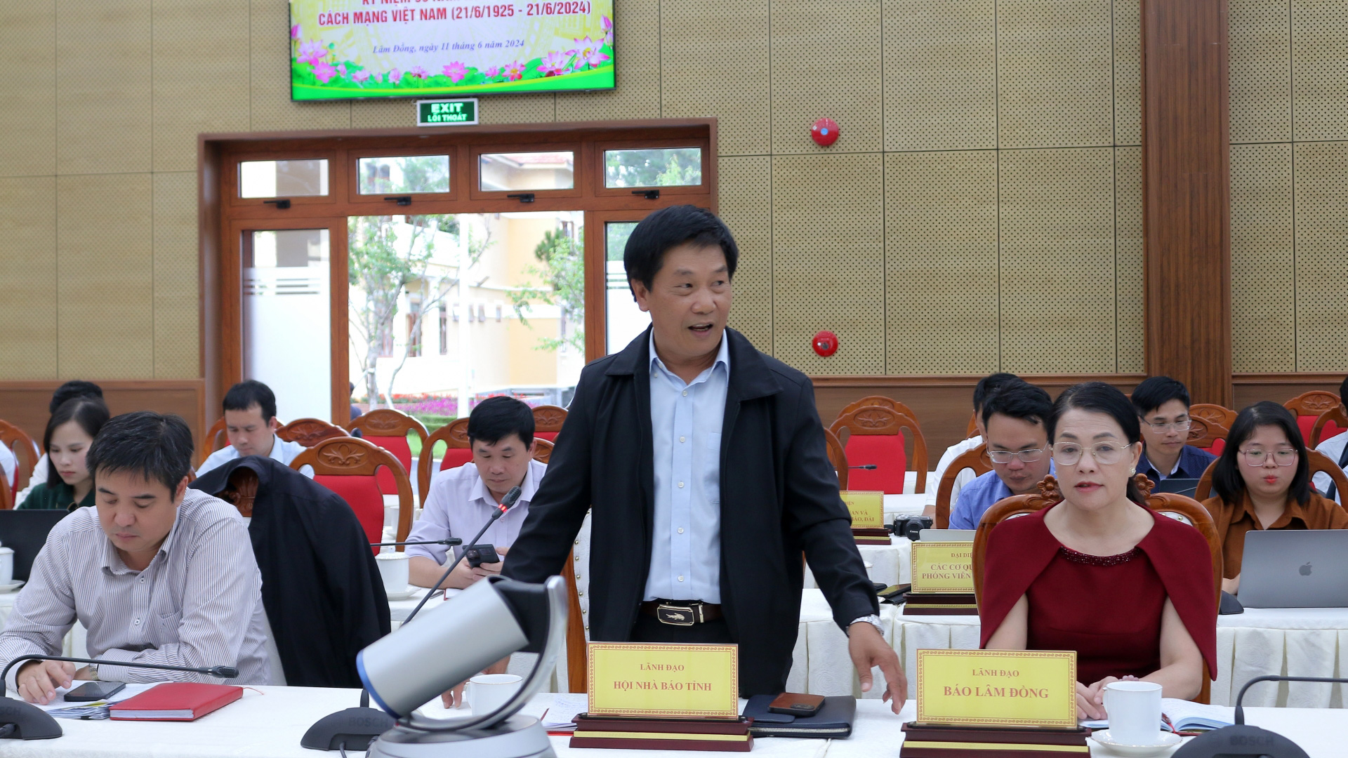 Chủ tịch Hội Nhà báo tỉnh Lâm Đồng Lê Văn Tòa thay mặt đội ngũ những người làm báo trên địa bàn tỉnh cảm ơn sự quan tâm của lãnh đạo tỉnh đến hoạt động của báo chí
