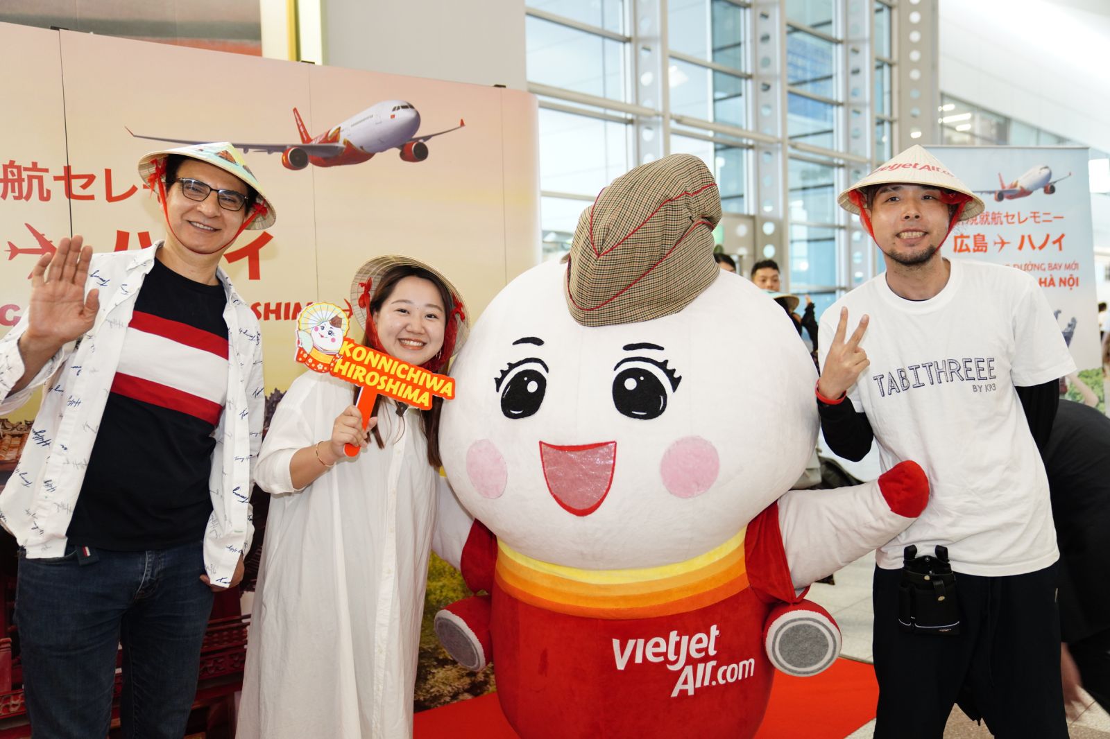 Hè năm nay người dân và du khách có thể thoả thích bay cùng Vietjet 24/7 với nhiều chương trình khuyến mãi giá vé rẻ, vé 0 đồng