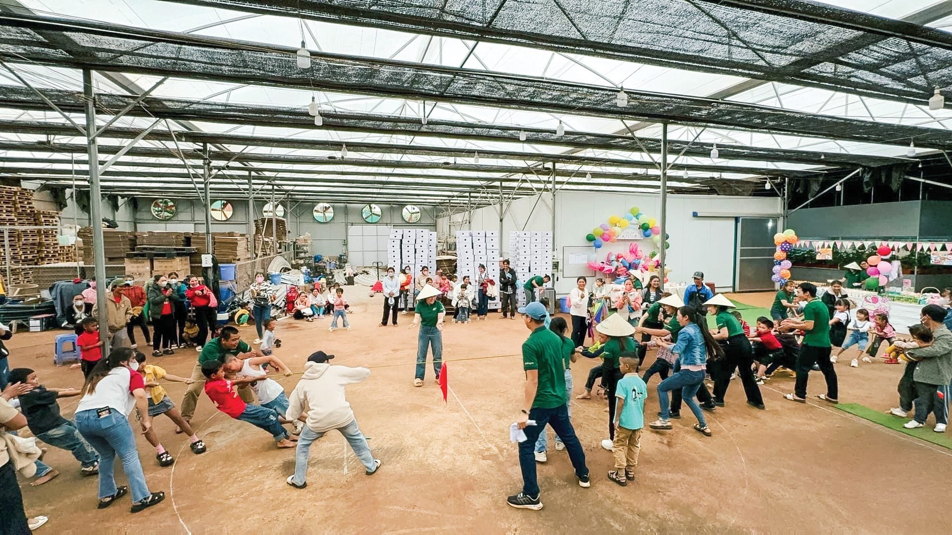 Công đoàn Công ty Evergreen tổ chức hội chợ - thể thao cho con em người lao động nhân ngày 1/6