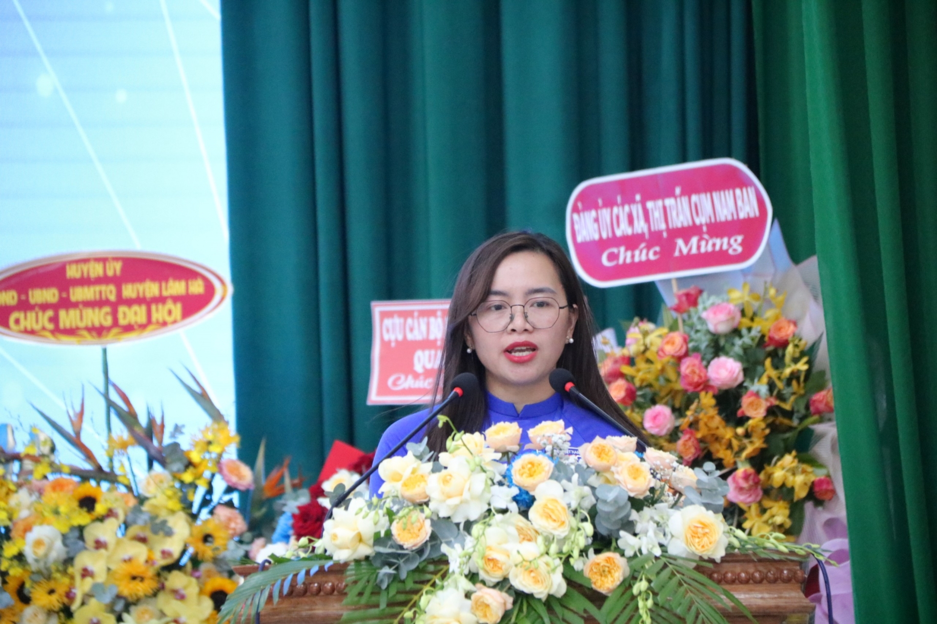 Chị Trần Thị Hồng Hạnh - Bí thư Huyện đoàn Lâm Hà khai mạc Đại hội