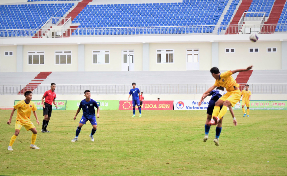 Hạng nhì Lâm Đồng thắng Đắk Lắk 1-0 trên sân Đà Lạt