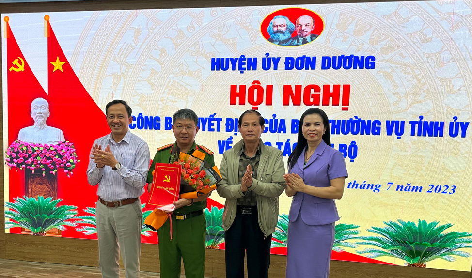 Thượng tá Tào Nguyễn Quang Minh tham gia Ban Thường vụ Huyện ủy Đơn Dương