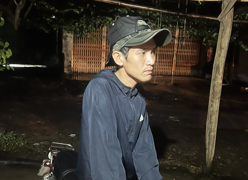 Bảo Lộc: Đi kiểm tra mưa lũ, công an bắt quả tang đối tượng trộm cắp xe máy
