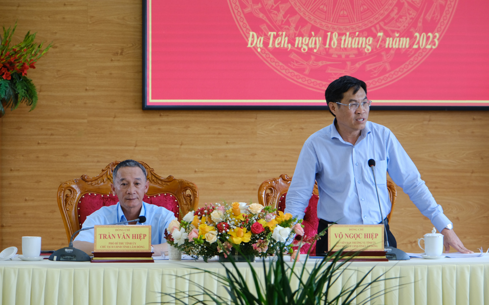 Chủ tịch UBND tỉnh Lâm Đồng Trần Văn Hiệp làm việc với huyện Đạ Tẻh