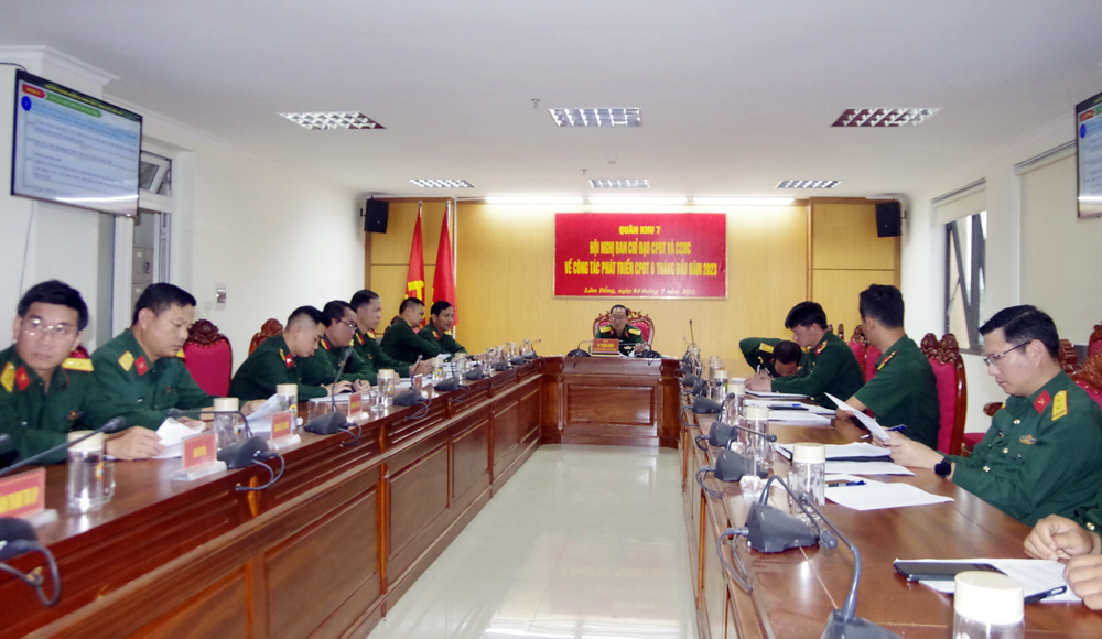 Quân khu 7 đánh giá công tác xây dựng chính phủ điện tử trong lực lượng vũ trang Quân khu 6 tháng đầu năm