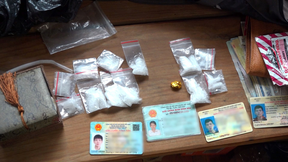 Triệt phá nhóm mua bán chất ma túy tại thành phố Đà Lạt
