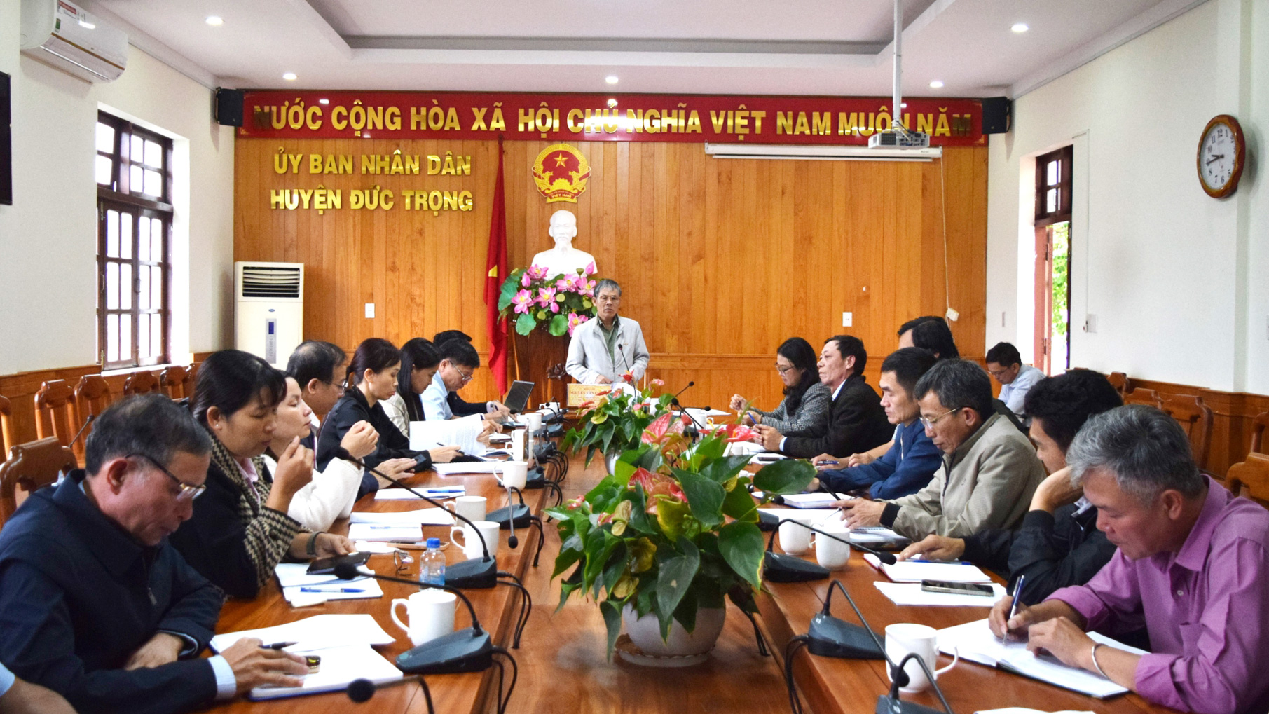 Đồng chí Nguyễn Văn Cường - Chủ tịch UBND huyện, phát biểu chỉ đạo tại hội nghị