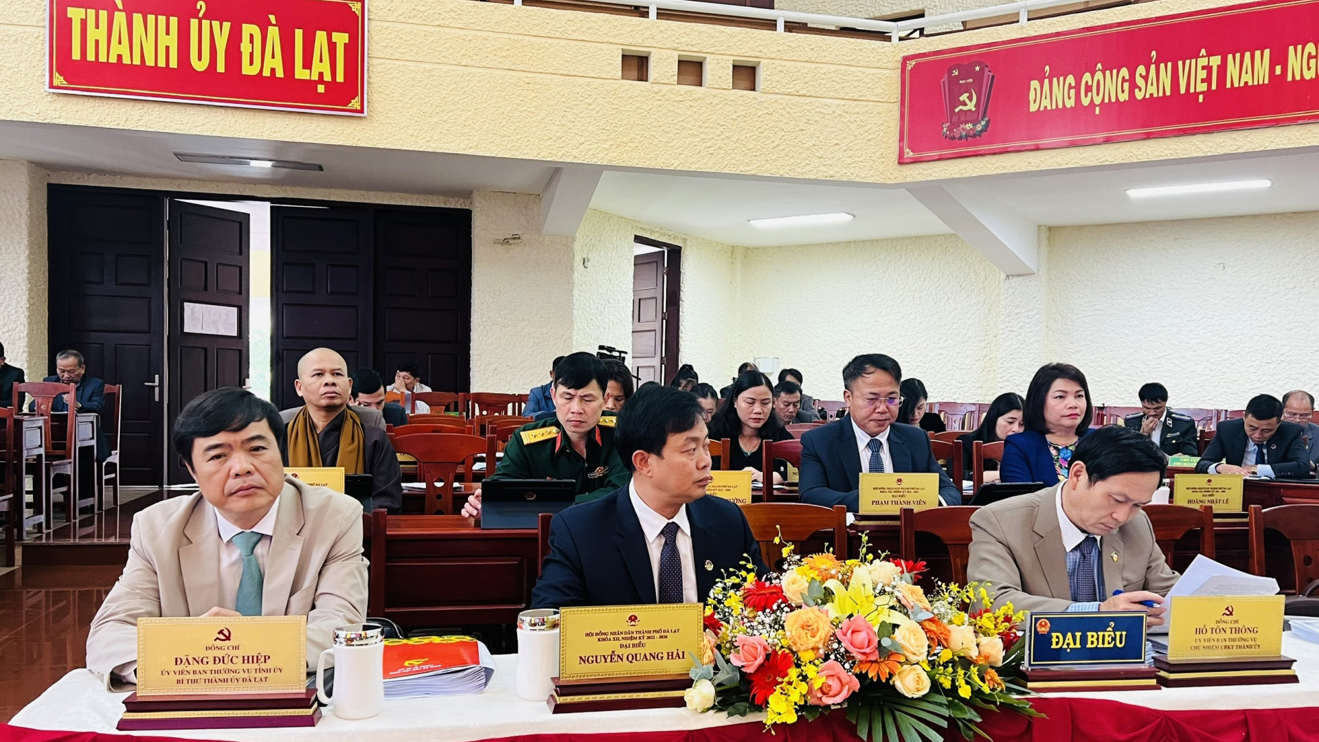 Các đại biểu TP Đà Lạt dự kỳ họp