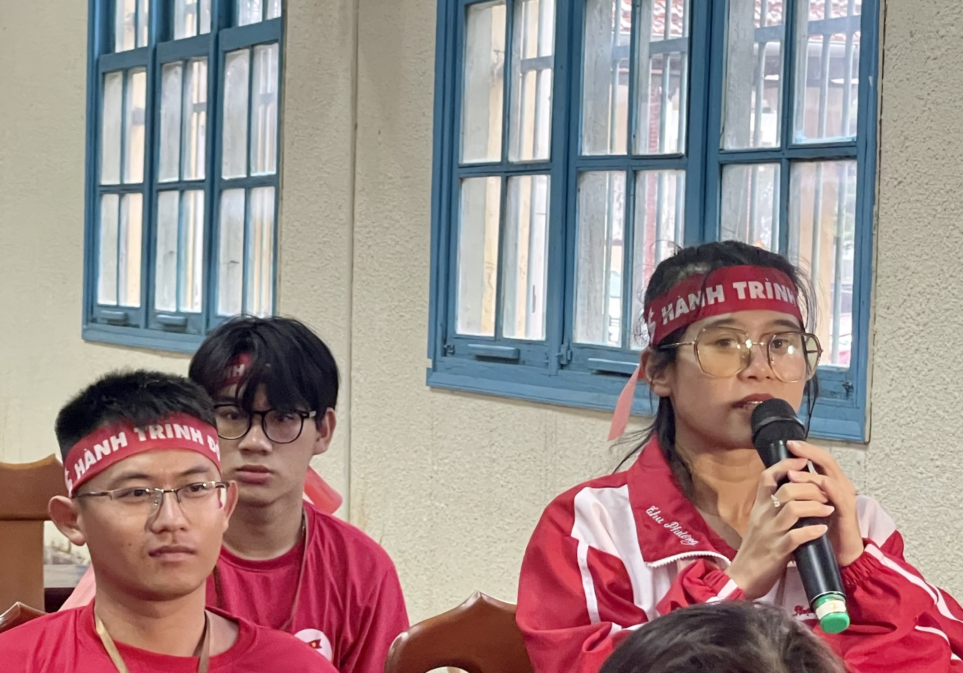 Đại diện CLB Hành trình đỏ -Kết nối yêu thương tỉnh Lâm Đồng chia sẻ về hoạt động của các tình nguyện viên