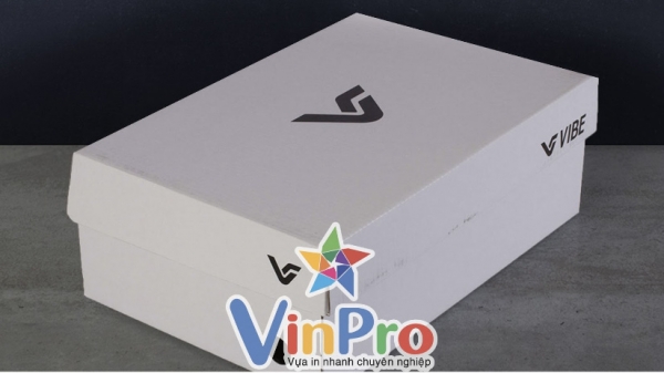 In hộp giấy đựng giày theo yêu cầu tại Xưởng in nhanh Vinpro