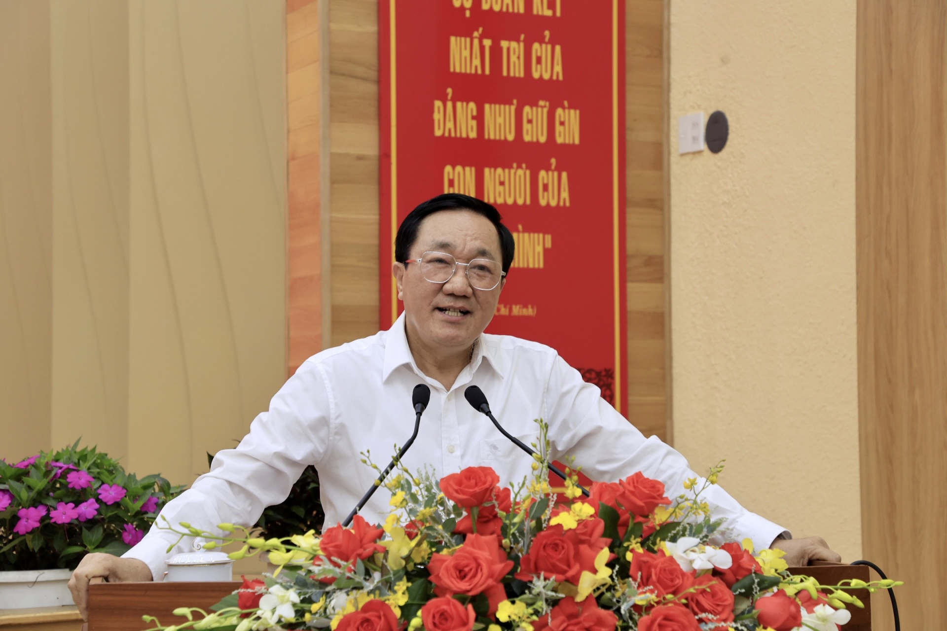 Đ/c Dương Quyết Thắng - Ủy viên HĐQT, Tổng Giám đốc NHCSXH Việt Nam, phát biểu chỉ đạo