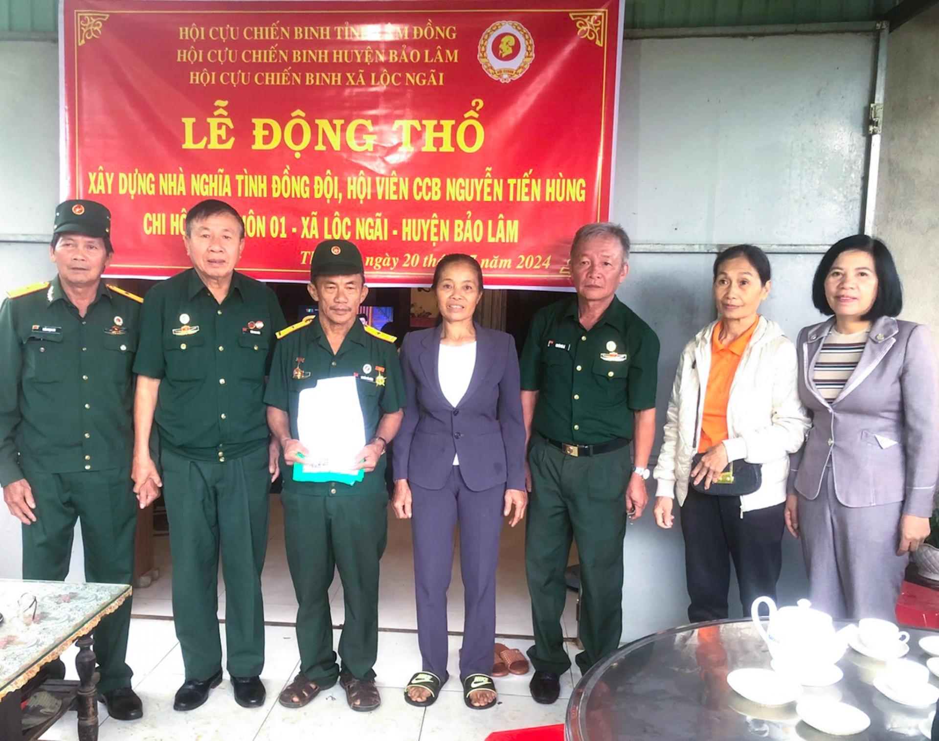 Trao hỗ trợ xây dựng nhà cho gia đình CCB Nguyễn Tiến Hùng 