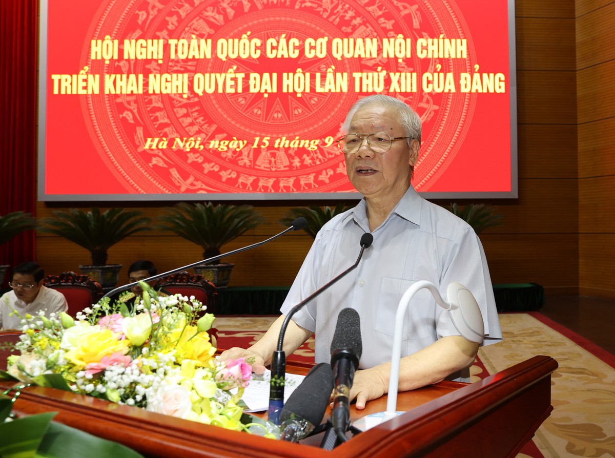 Tổng Bí thư Nguyễn Phú Trọng phát biểu tại Hội nghị toàn quốc các cơ quan nội chính triển khai thực hiện Nghị quyết Đại hội lần thứ XIII của Đảng. Ảnh: TTXVN