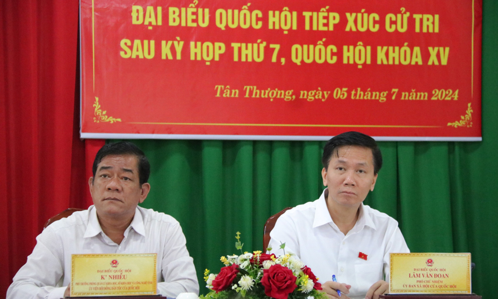 Cử tri huyện Di Linh gửi gắm nhiều tâm tư, nguyện vọng đến Đoàn ĐBQH Lâm Đồng