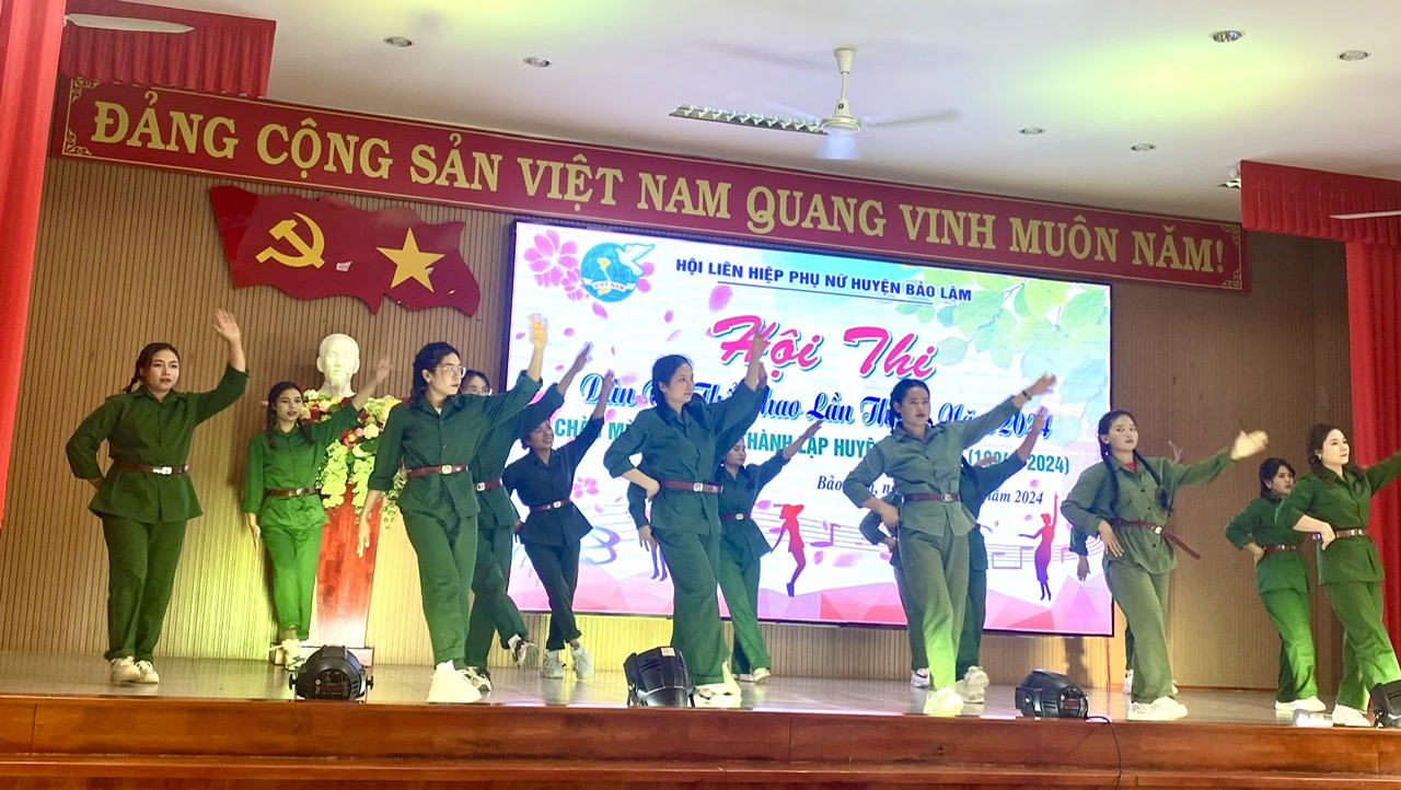 ca ngợi quê hương, đất nước