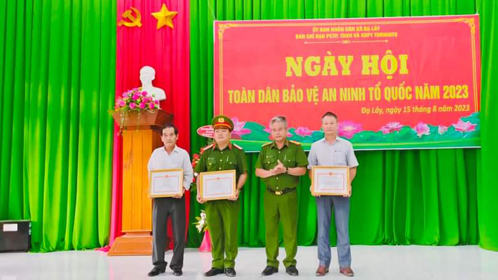 Đạ Tẻh tổ chức điểm Ngày hội Toàn dân bảo vệ an ninh Tổ quốc