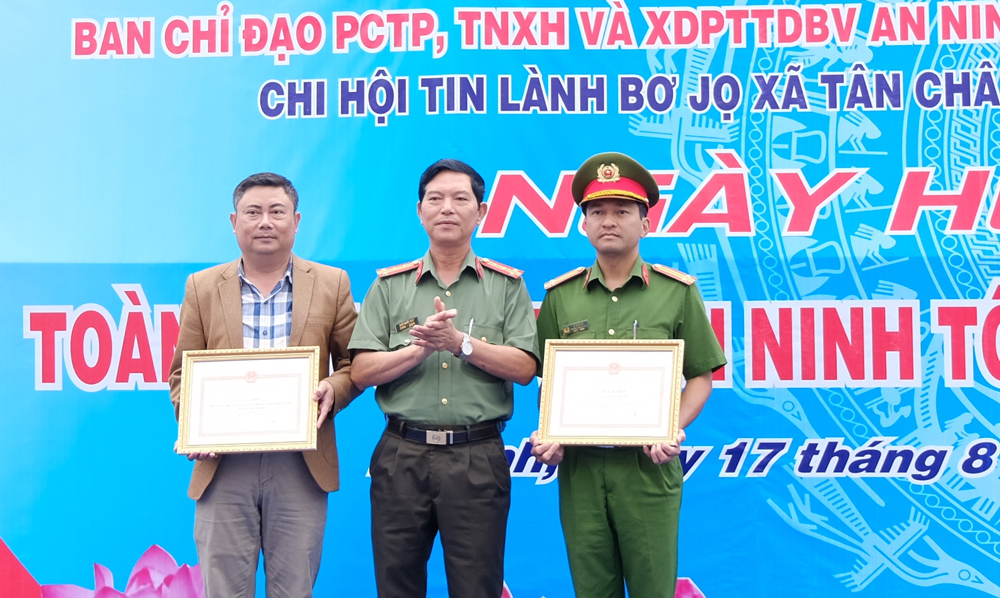 Huyện Di Linh tổ chức Ngày hội Toàn dân bảo vệ an ninh Tổ quốc