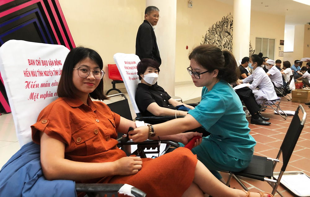 Đoàn viên Công đoàn Lâm Đồng hiến 430 đơn vị máu cứu người