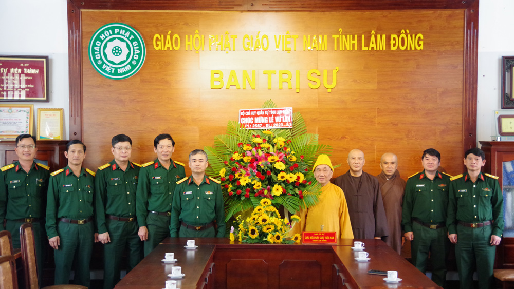 Bộ Chỉ huy quân sự tỉnh thăm, chúc mừng Ban Trị sự Giáo hội Phật giáo Việt Nam tỉnh nhân dịp lễ Vu lan