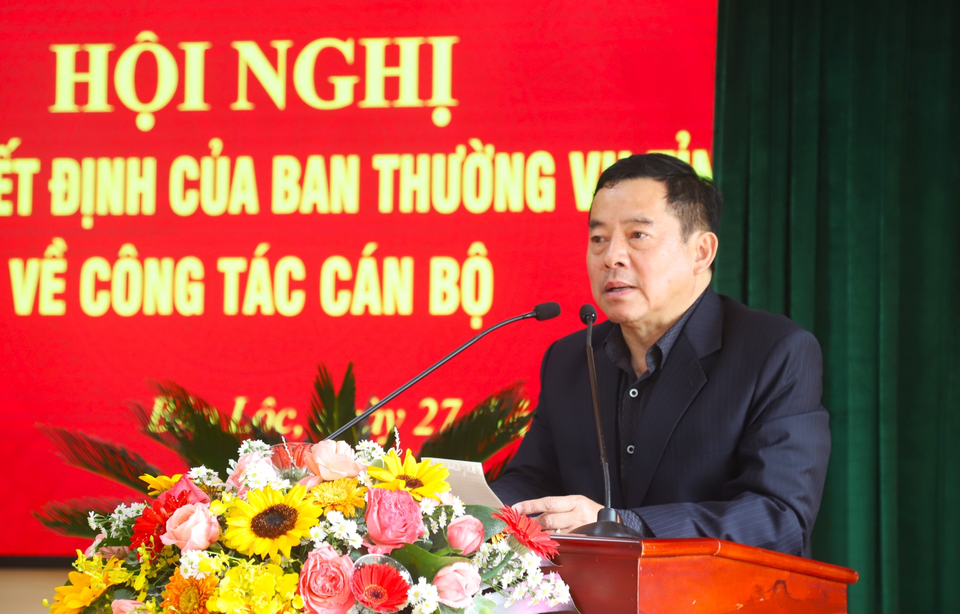 Đồng chí Nguyễn Văn Phương - Trưởng Ban Pháp chế HĐND tỉnh Lâm Đồng phát biểu nhận nhiệm vụ