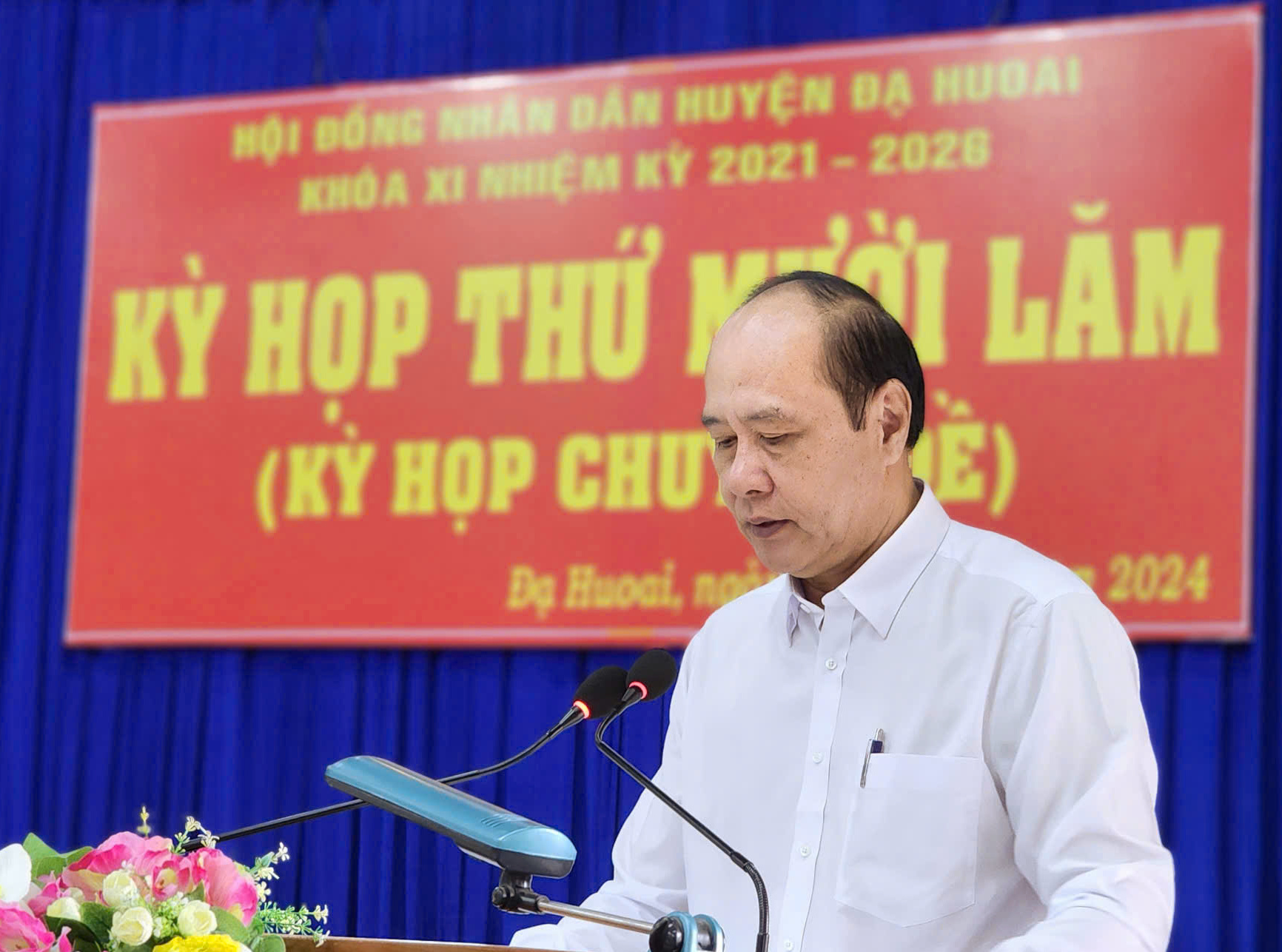 Đại diện lãnh đạo