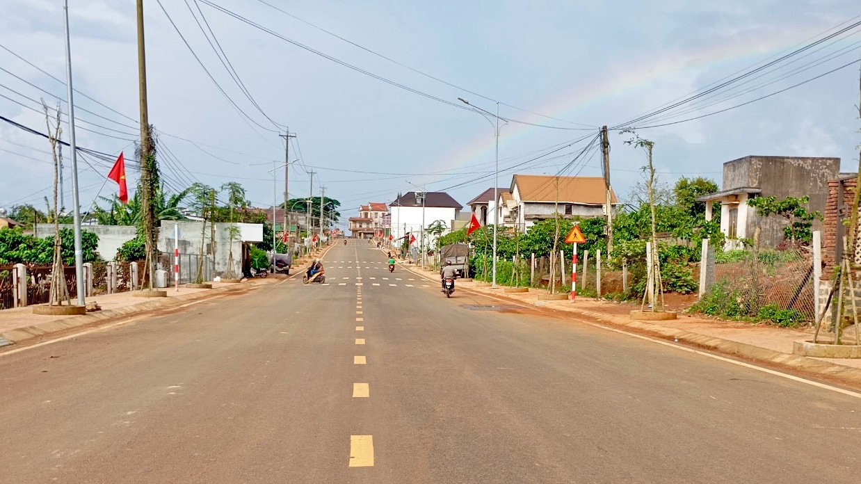 Lan tỏa phong trào hiến đất làm đường trong vùng đồng bào DTTS Ka Ming