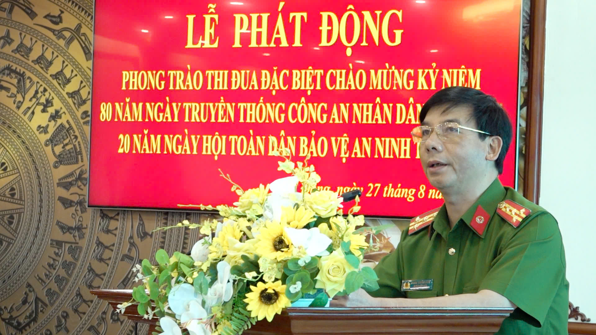 Đại tá Đinh Xuân Huy - Phó Giám đốc Công an tỉnh phát động phong trào thi đua đặc biệt