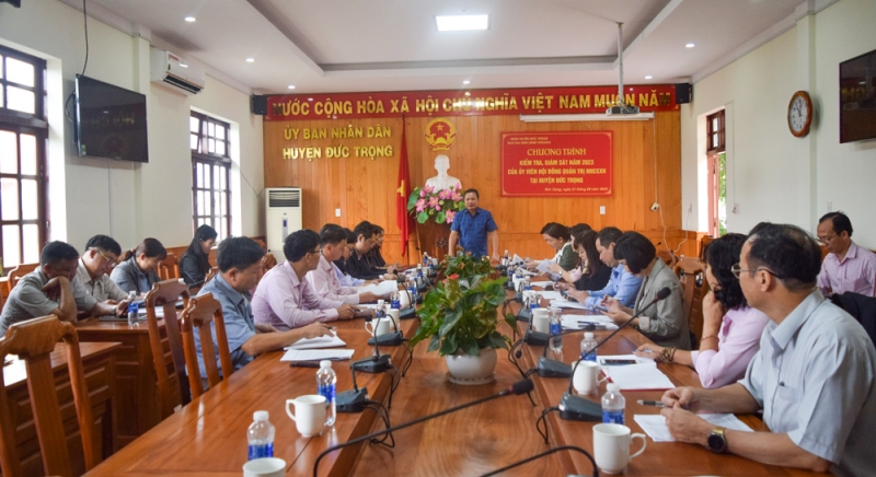 Đoàn kiểm tra, giám sát HĐQT Ngân hàng CSXH Việt Nam làm việc tại huyện Đức Trọng