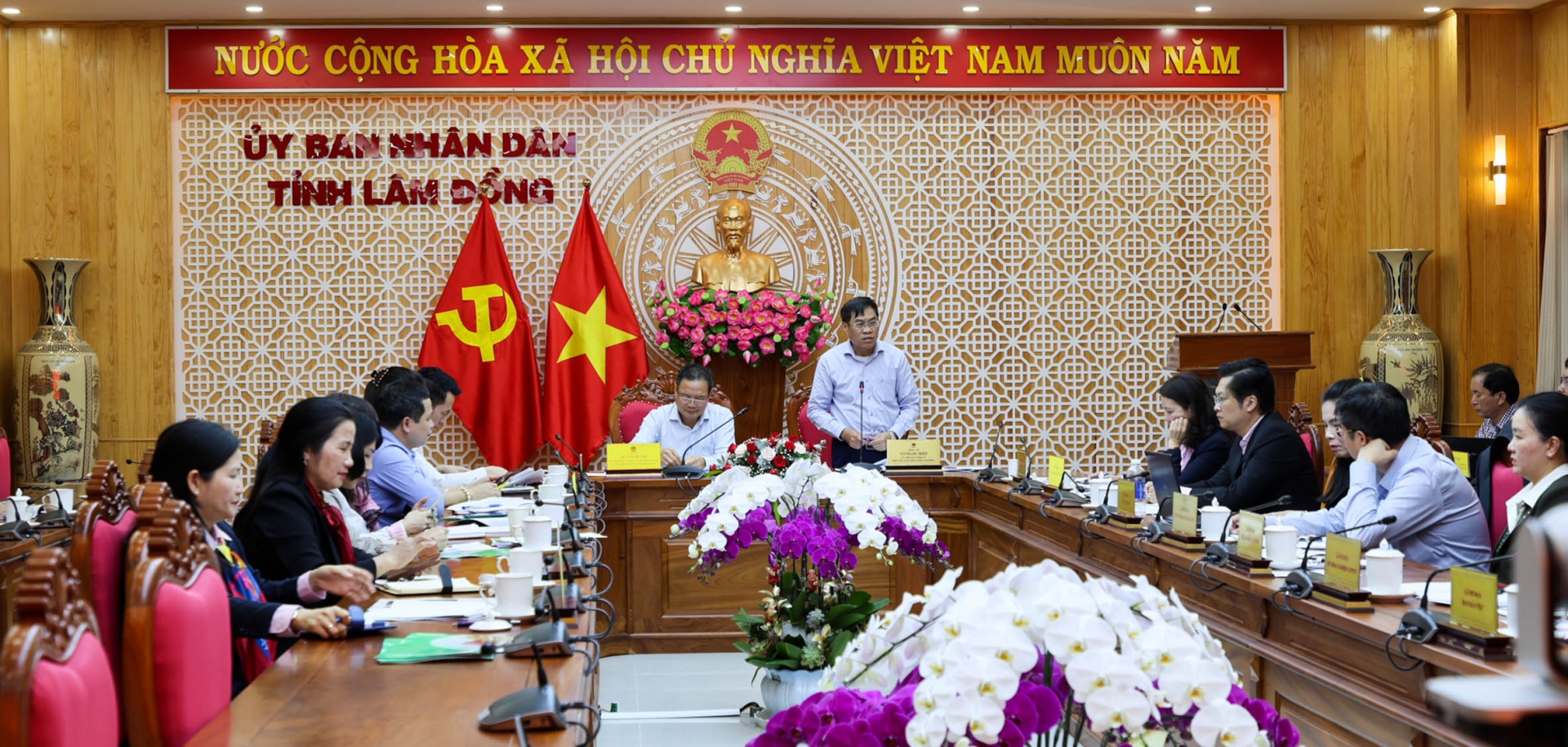 Phó Chủ tịch UBND tỉnh Lâm Đồng Võ Ngọc Hiệp phát biểu tại chương trình làm việc