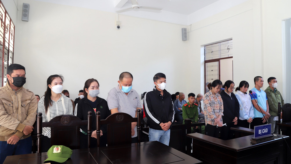 Bảo Lộc: Tổ chức ghi số đề qua mạng quy mô lớn, 7 bị cáo lãnh án