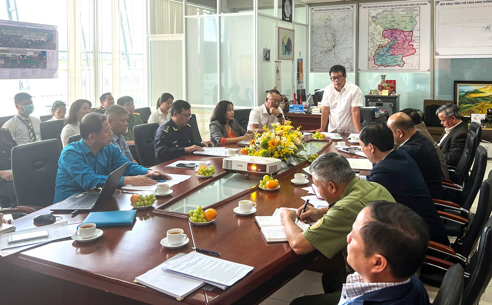Đồng chí Nguyễn Ngọc Phúc – Phó Chủ tịch UBND tỉnh phát biểu tại buổi làm việc