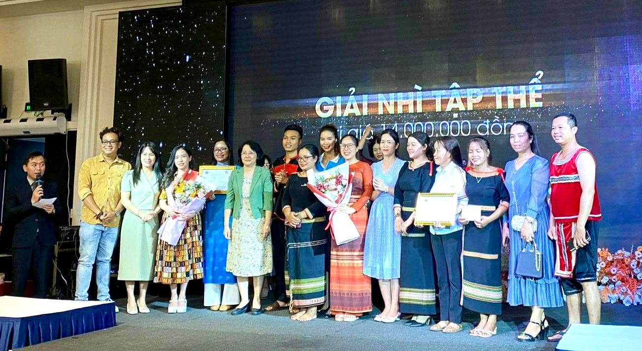 Hội LHPN tỉnh Lâm Đồng đoạt giải Nhì Hội thi sáng kiến truyền thông Gia đình có sức khỏe – Không khói thuốc