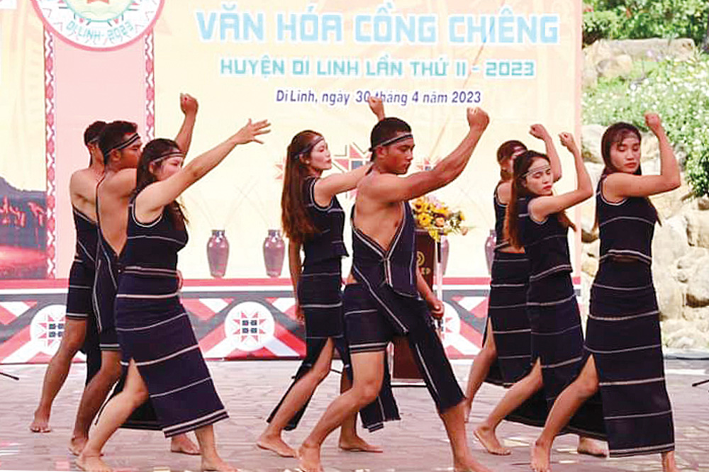 Tinh thần học hỏi, kế thừa những bản sắc văn hóa dân tộc của lớp trẻ Bảo Thuận