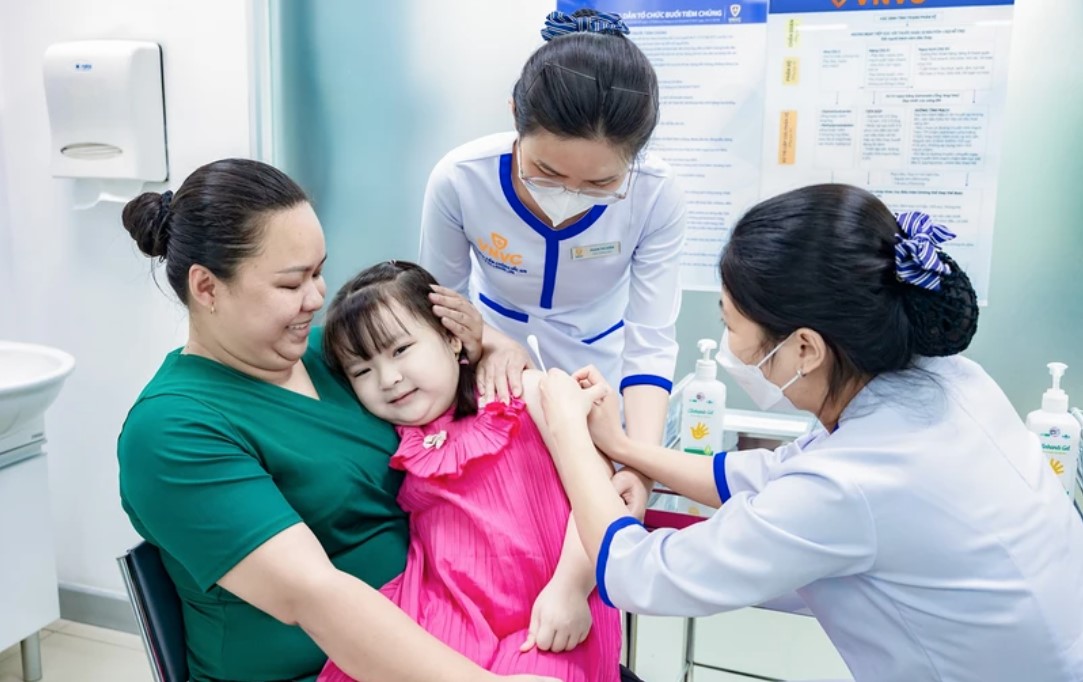 Chính thức triển khai tiêm vaccine sốt xuất huyết tại Việt Nam