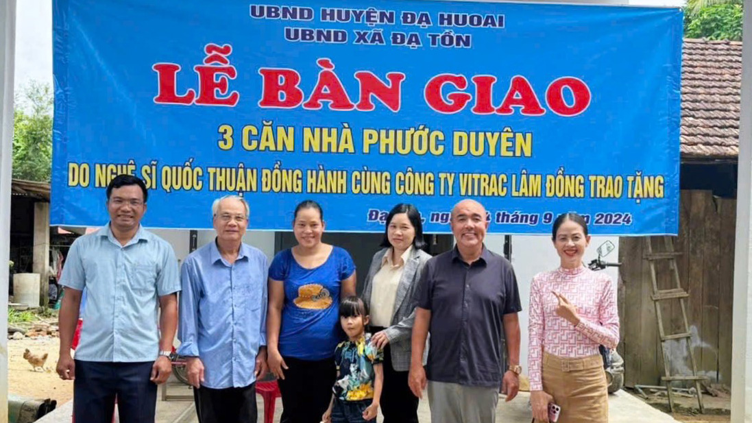 Đạ Huoai: Bàn giao 3 căn nhà tình thương cho các hộ nghèo