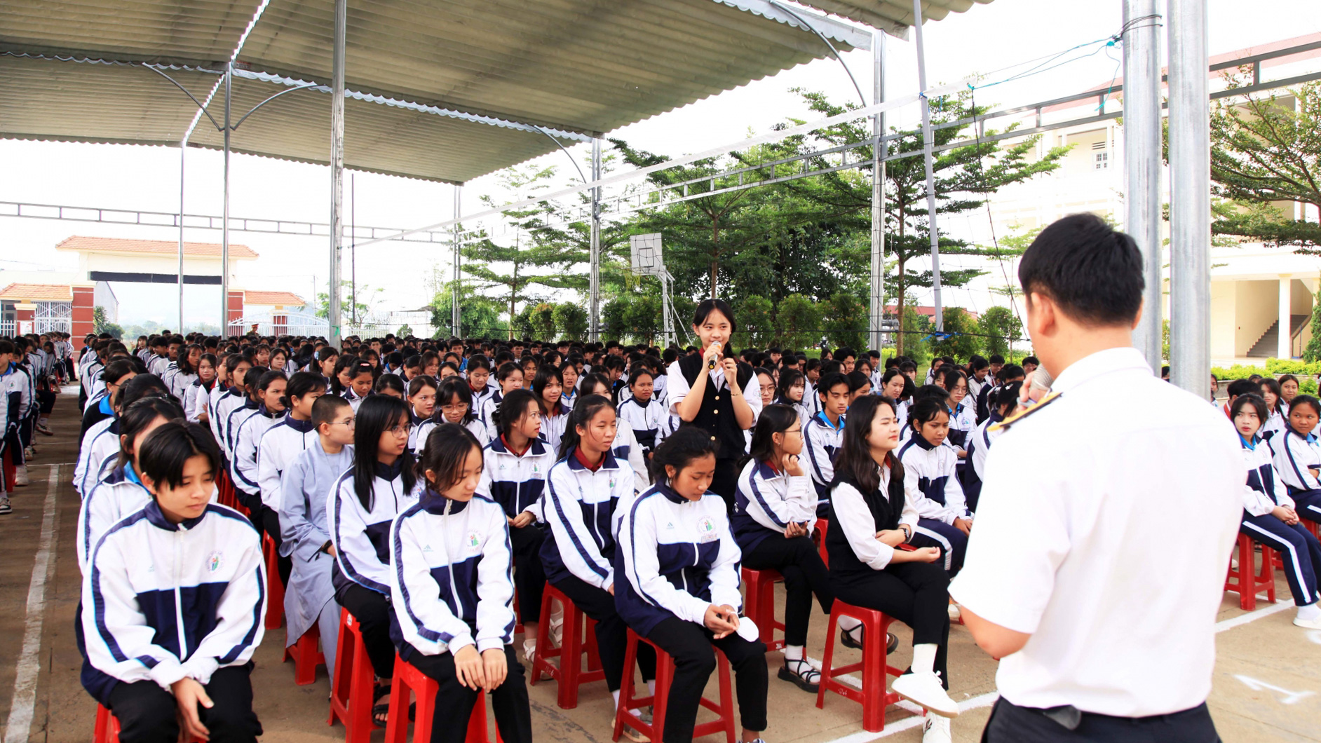 Tổ chức cuộc thi “Em yêu biển, đảo quê hương”