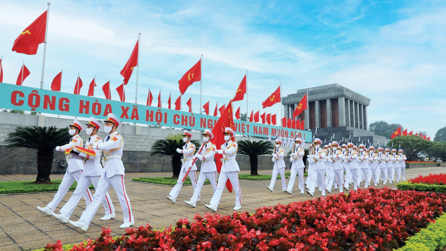 Lễ thượng cờ tại Quảng trường Ba Đình, Hà Nội. Ảnh: Tư liệu