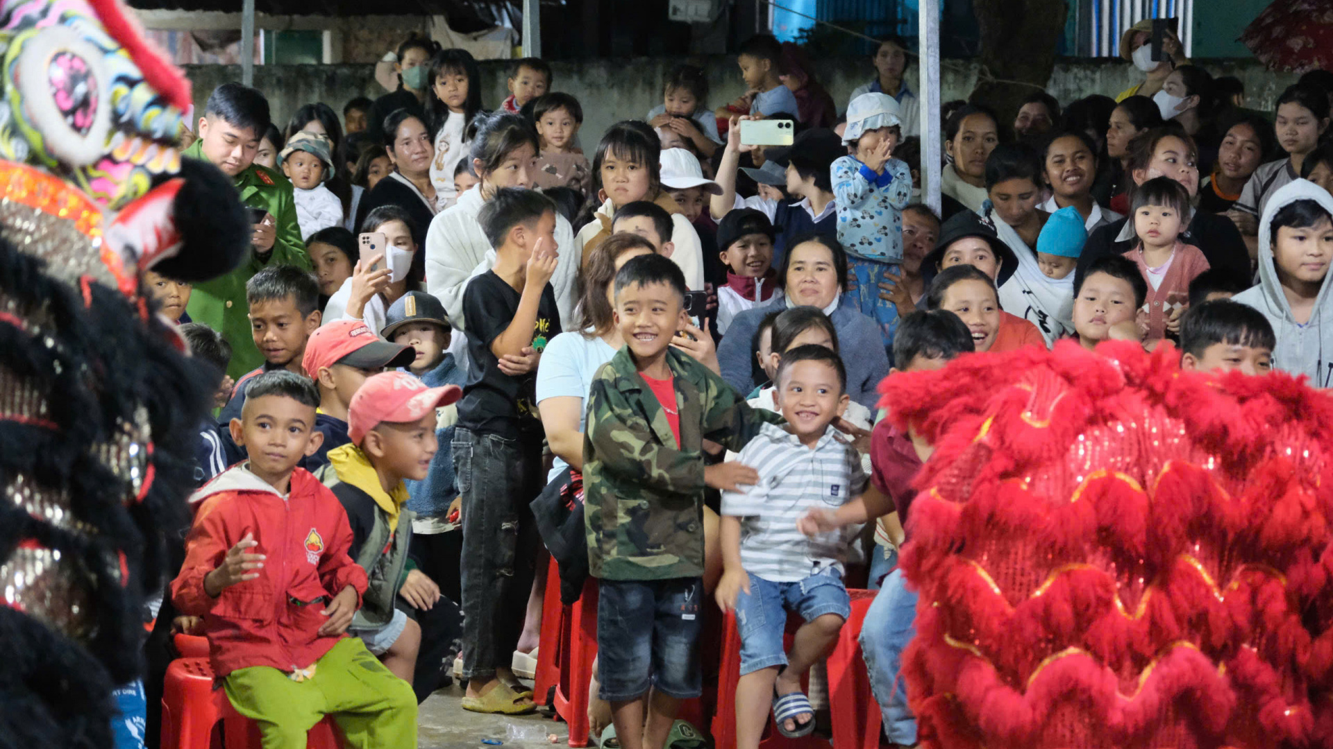 Thiếu nhi KRèn vui Tết Trung thu