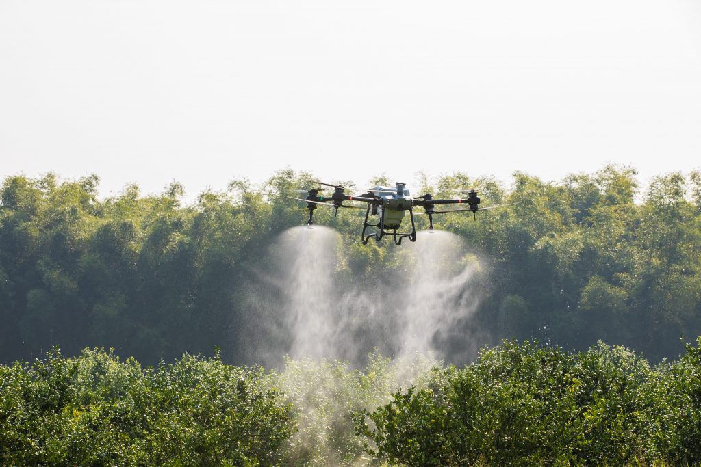 Một ứng dụng của drone - máy bay không người lái trong canh tác nông nghiệp hiện đại