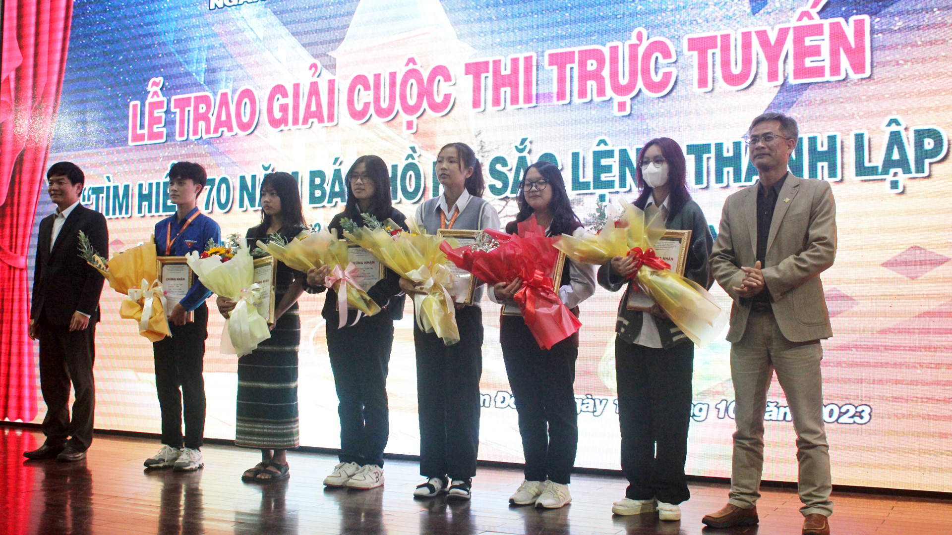 Trao giải thưởng Cuộc thi trực tuyến Tìm hiểu 70 năm Bác Hồ ký sắc lệnh thành lập ngành Điện ảnh Cách mạng Việt Nam