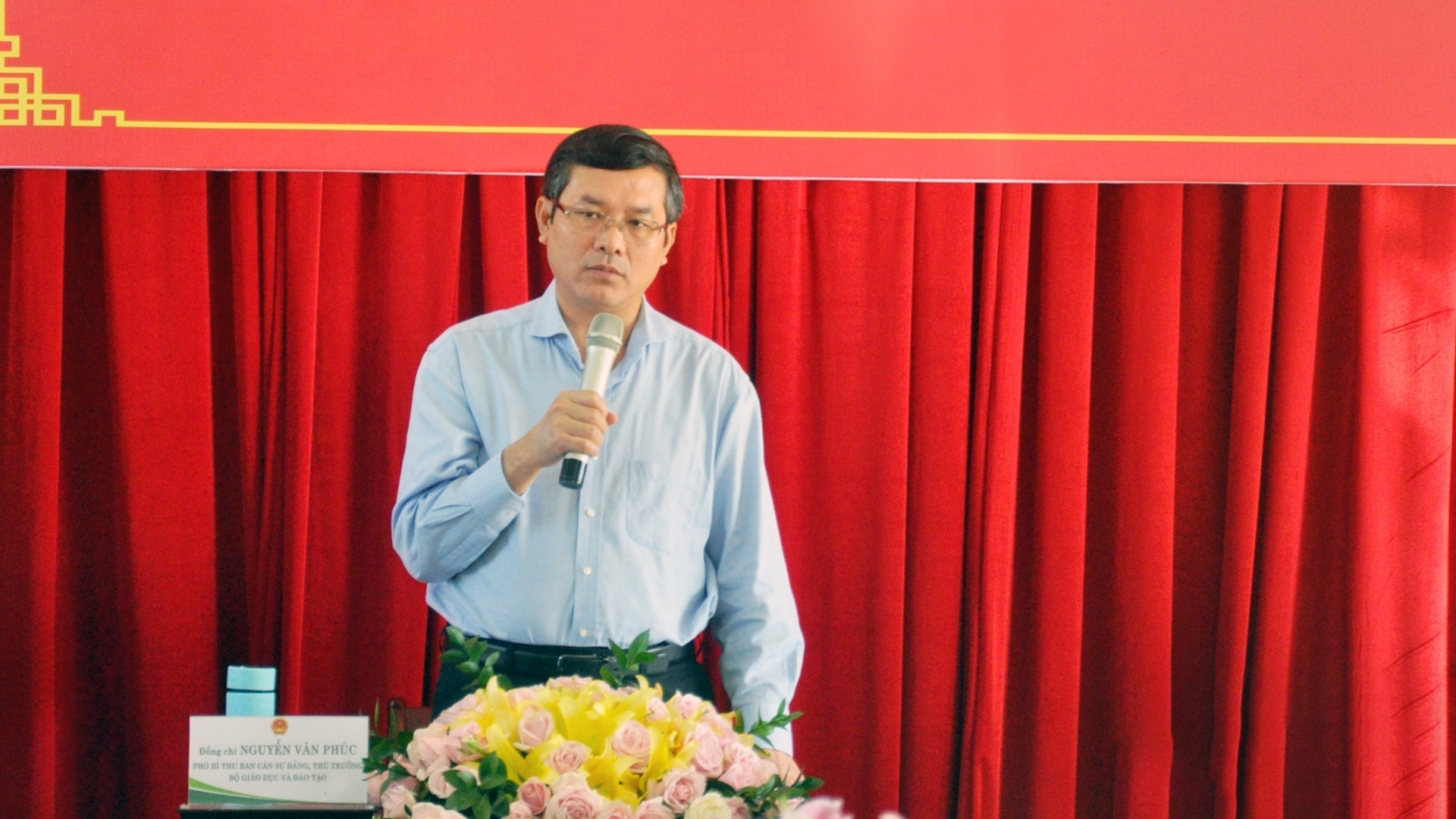 Thứ trưởng Nguyễn Văn Phúc đánh giá cao những thành tích của Trường Đại học Đà Lạt đạt được trong 10 năm qua