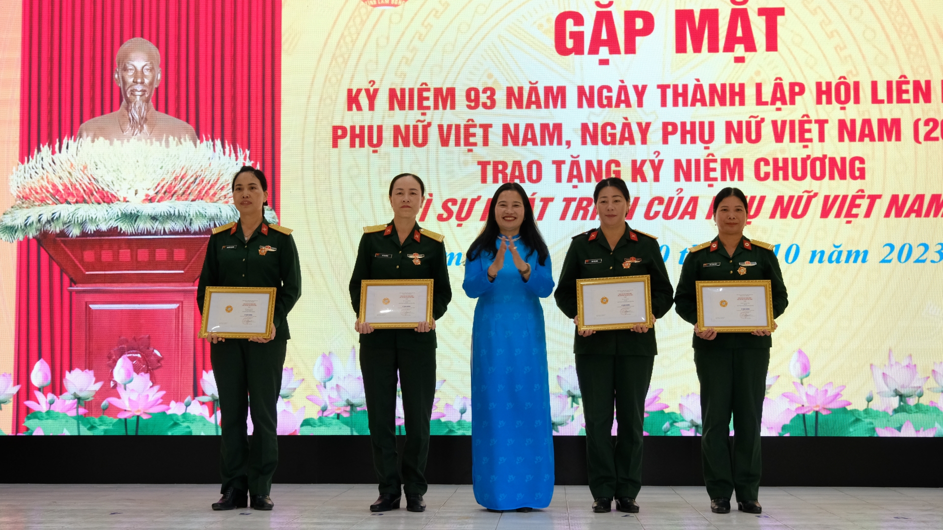 9 cá nhân của Bộ CHQS tỉnh được nhận kỷ niệm chương “Vì sự phát triển của phụ nữ Việt Nam”